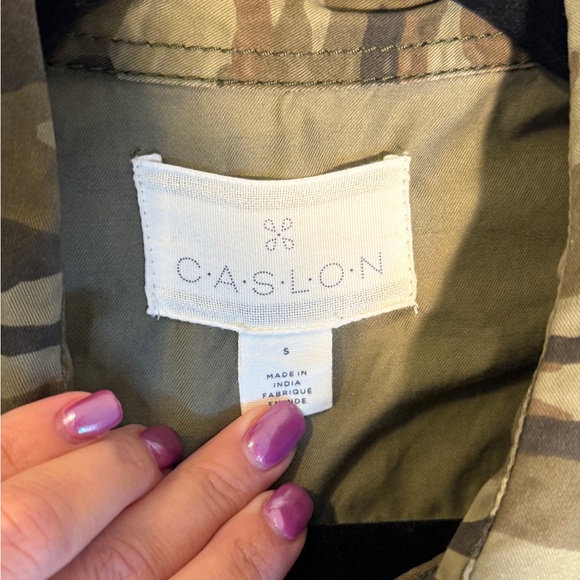 Caslon Women's Embroidered Olive Green‎ Camo button up collared jacket size SM - Picture 6 of 13